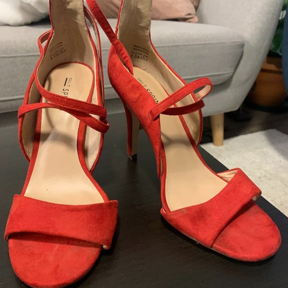 Red strappy heels - Picture 1 of 3